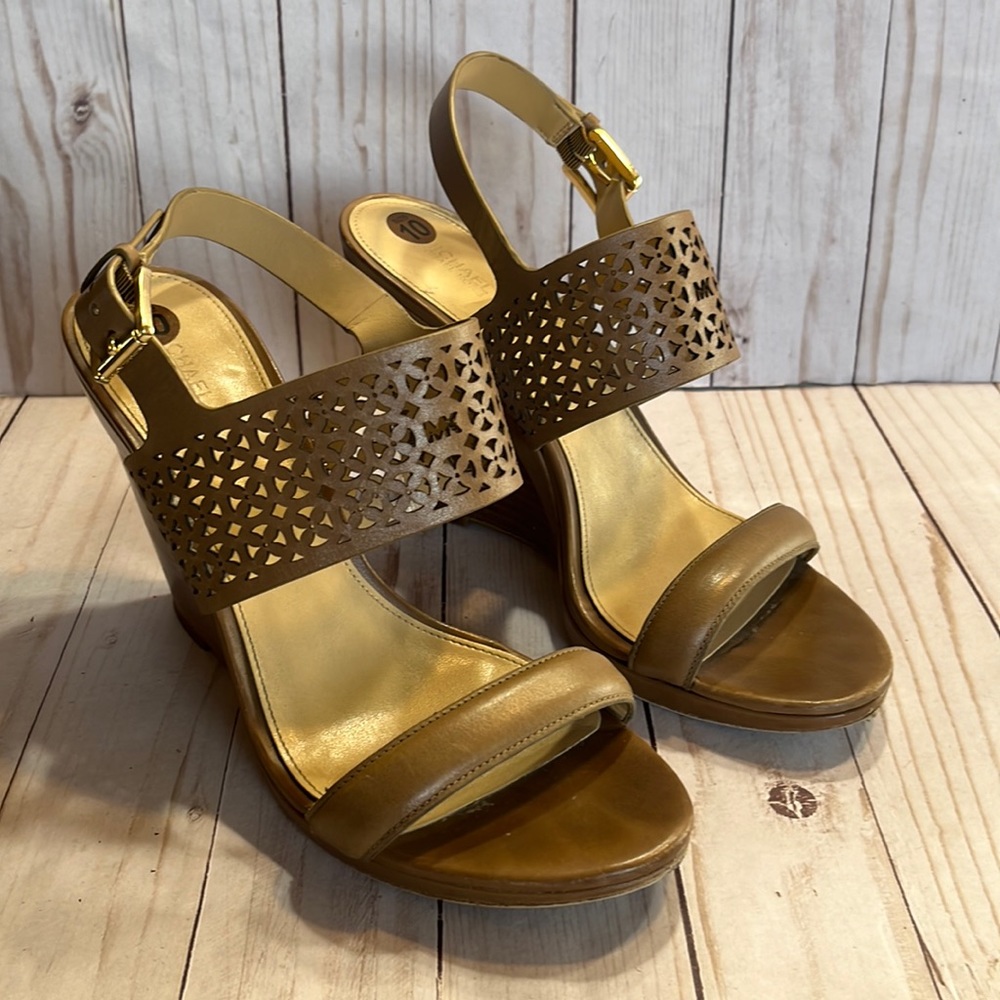 Michael Michael Kors Tan Wedge Heels Size 10
